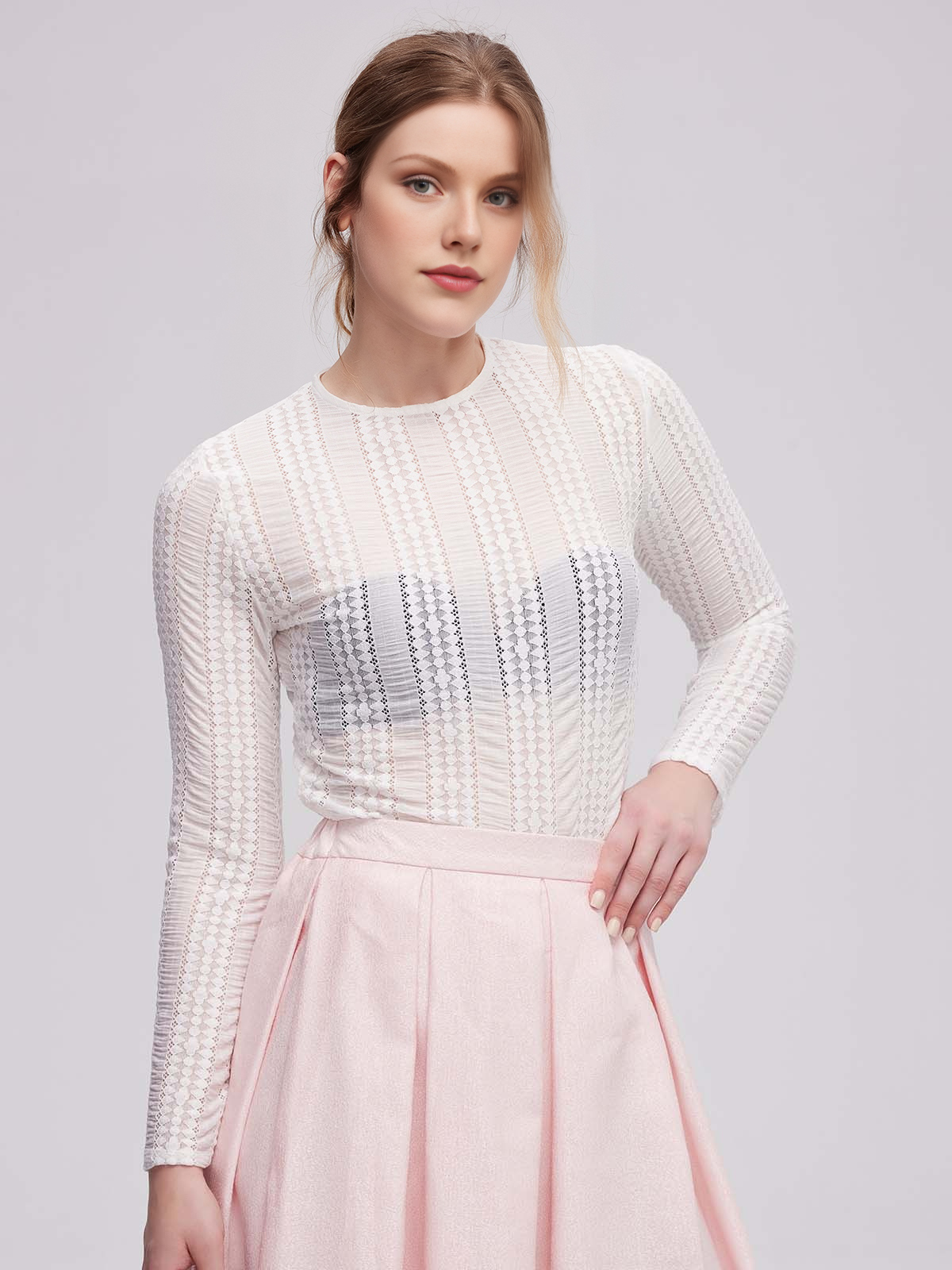 Modernes Dirndl in Rosa Pink