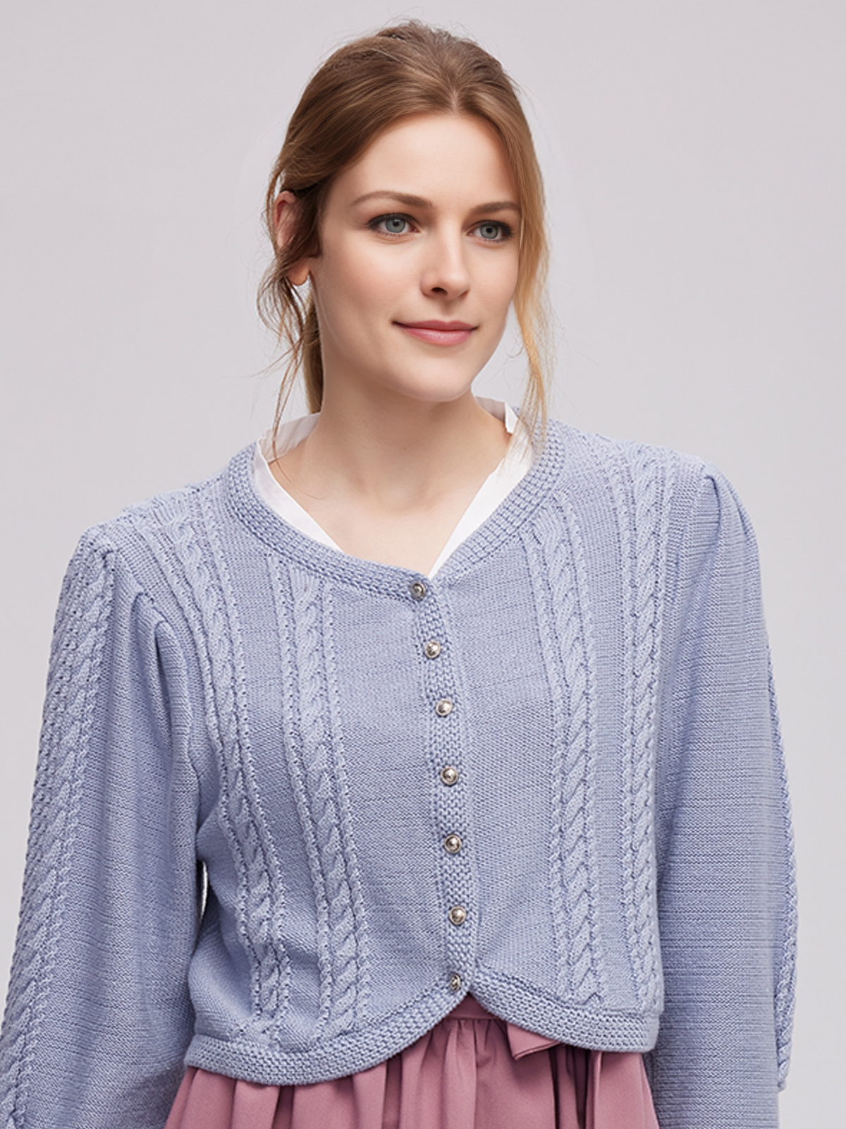 Modernes Dirndl in blau