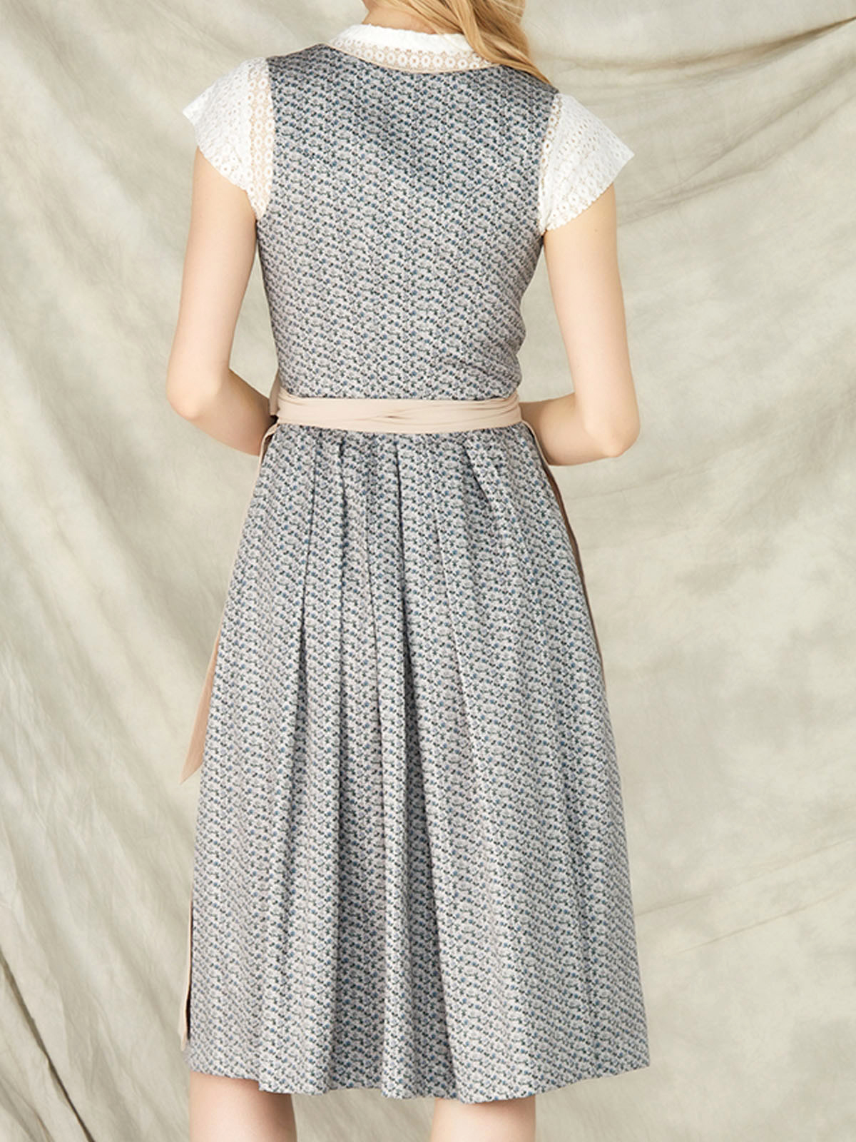 Stylisches Dirndl Mini in Blau