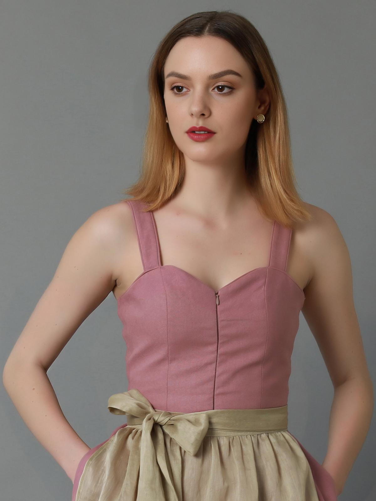 Dirndl Tannengrün in eleganter Ausführung