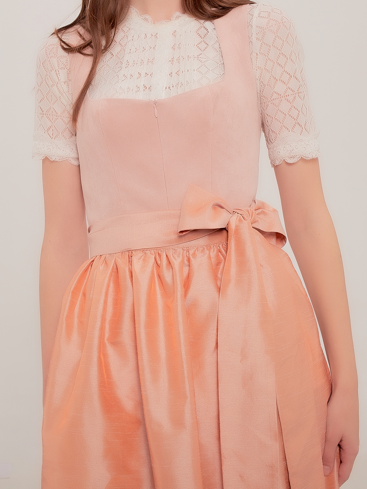 Moderne Dirndl Bluse Langarm in Rosa