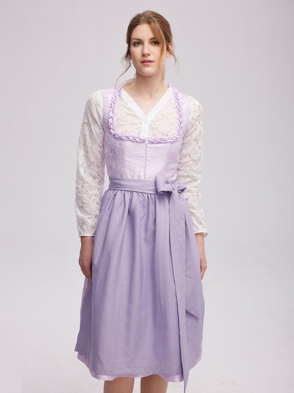 Dirndl in Lila
