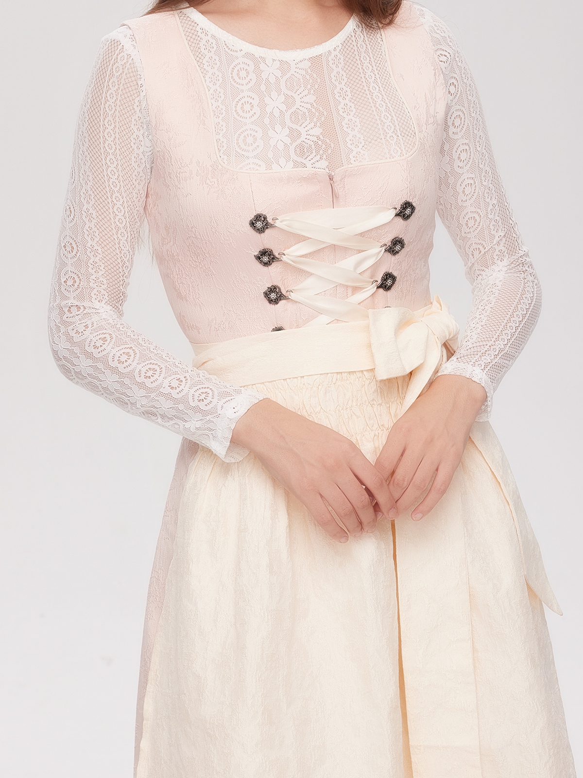 Dirndl mit geradem Ausschnitt in Rosa