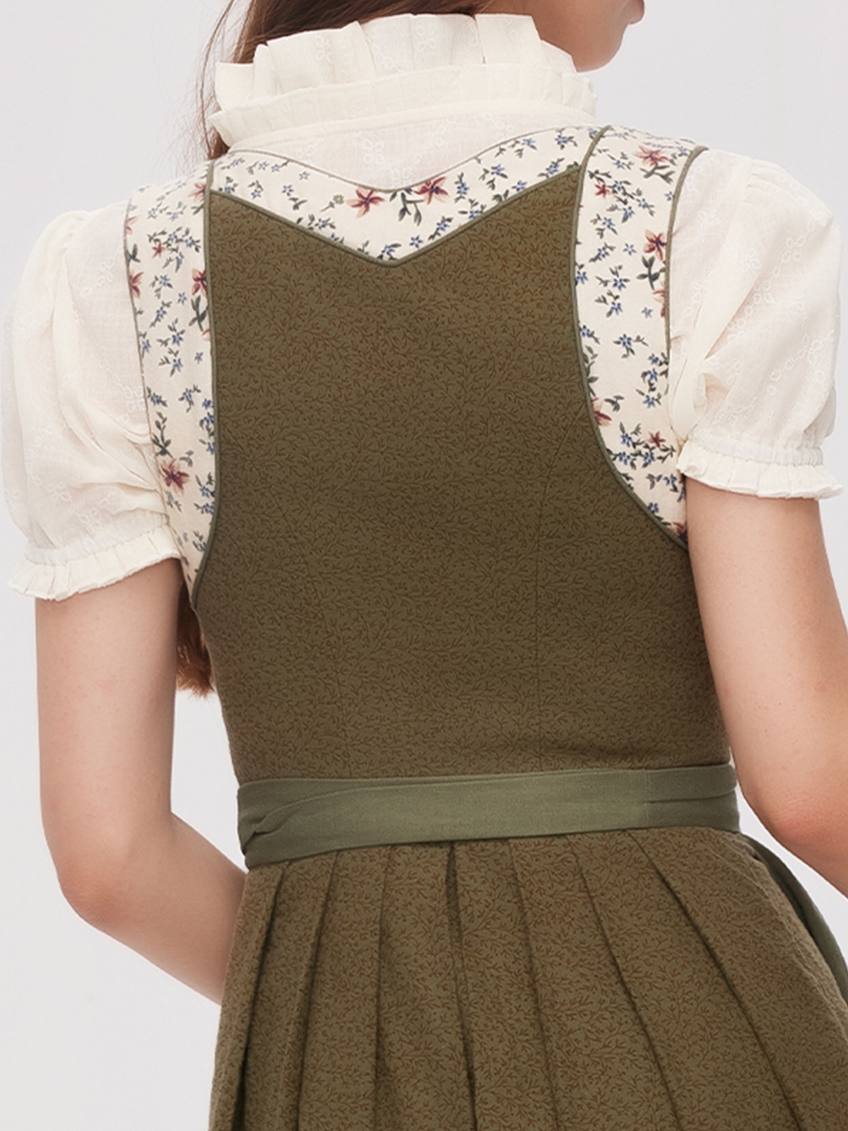 Dirndl in Grün