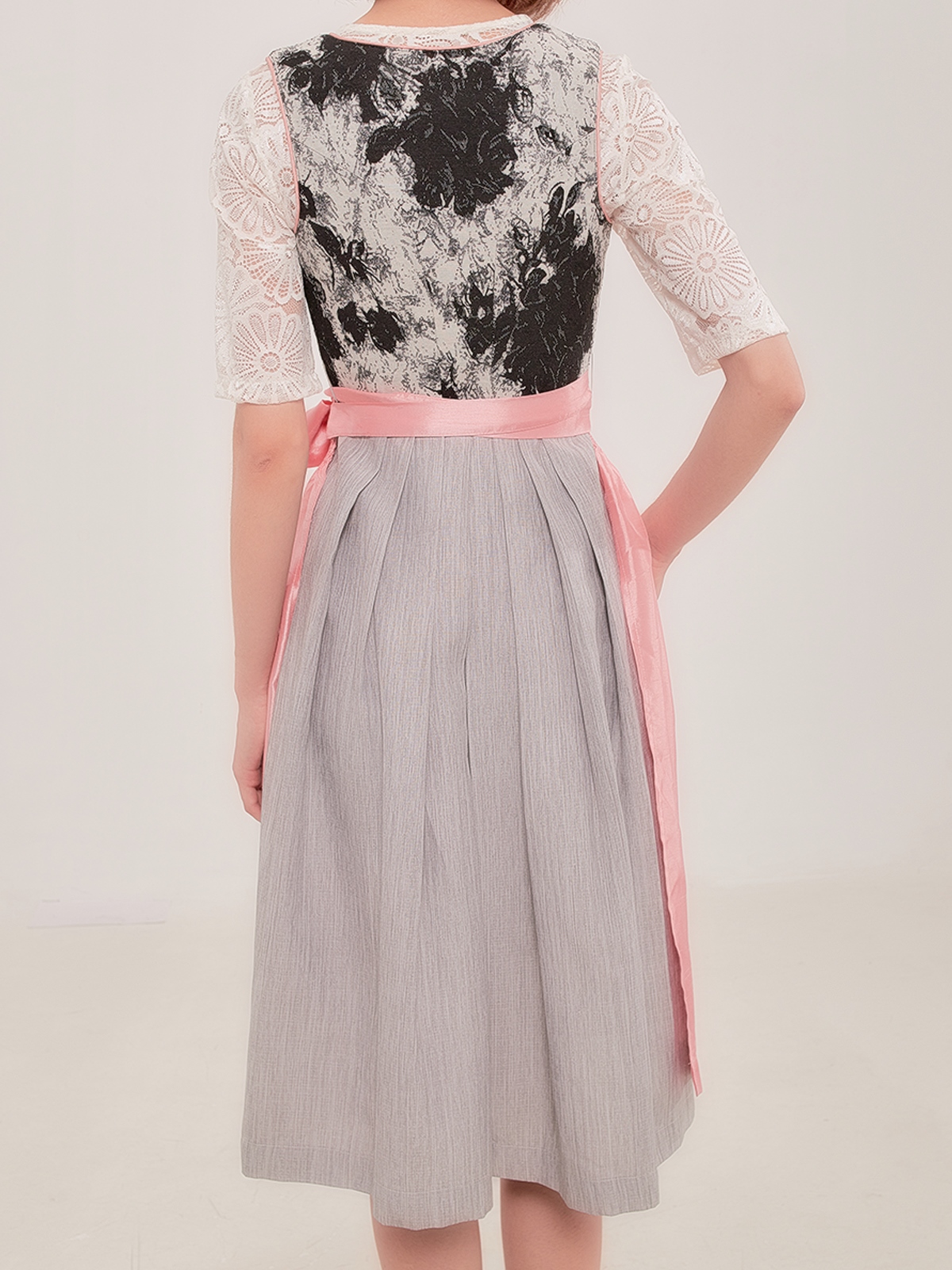 Elegantes schwarzes Ja Mei Dirndl