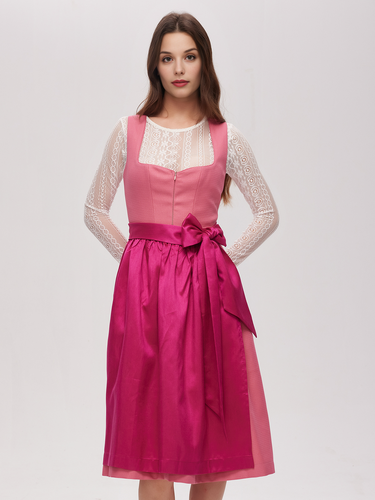 Modernes Dirndl in Pink