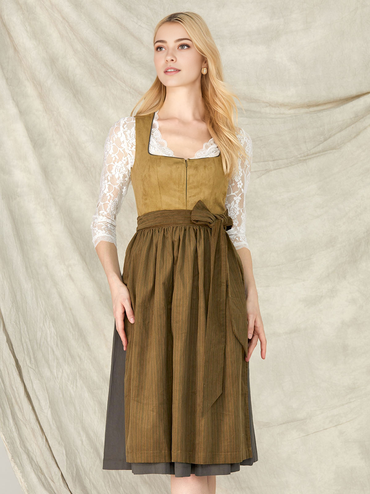 Dirndl in Grün